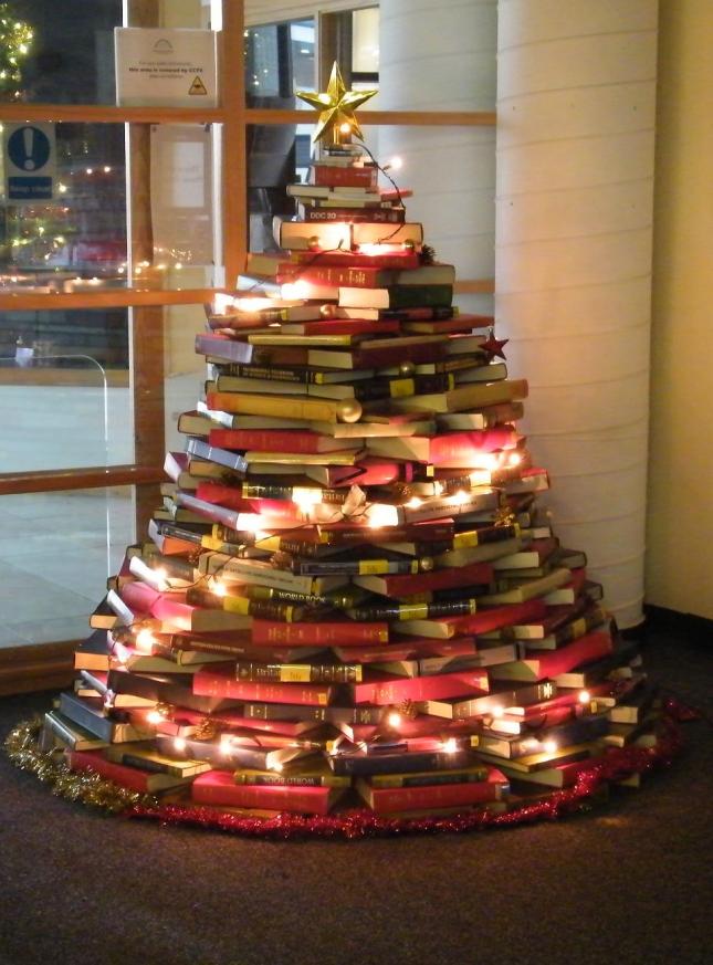 book christmas tree